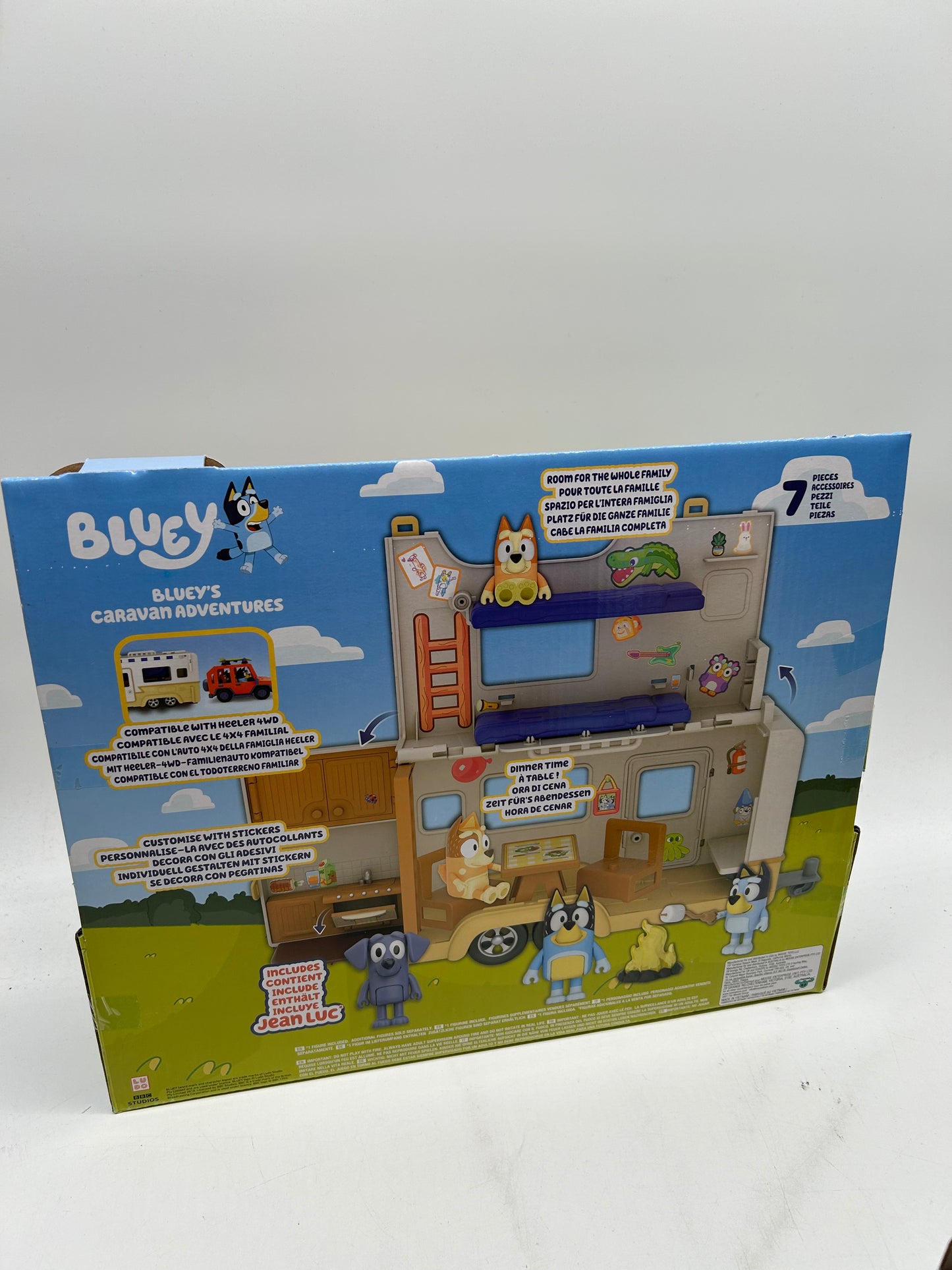BLUEY Caravan Spielset, ausklappbarer Wohnwagen, bewegliche Figur, Zubehör