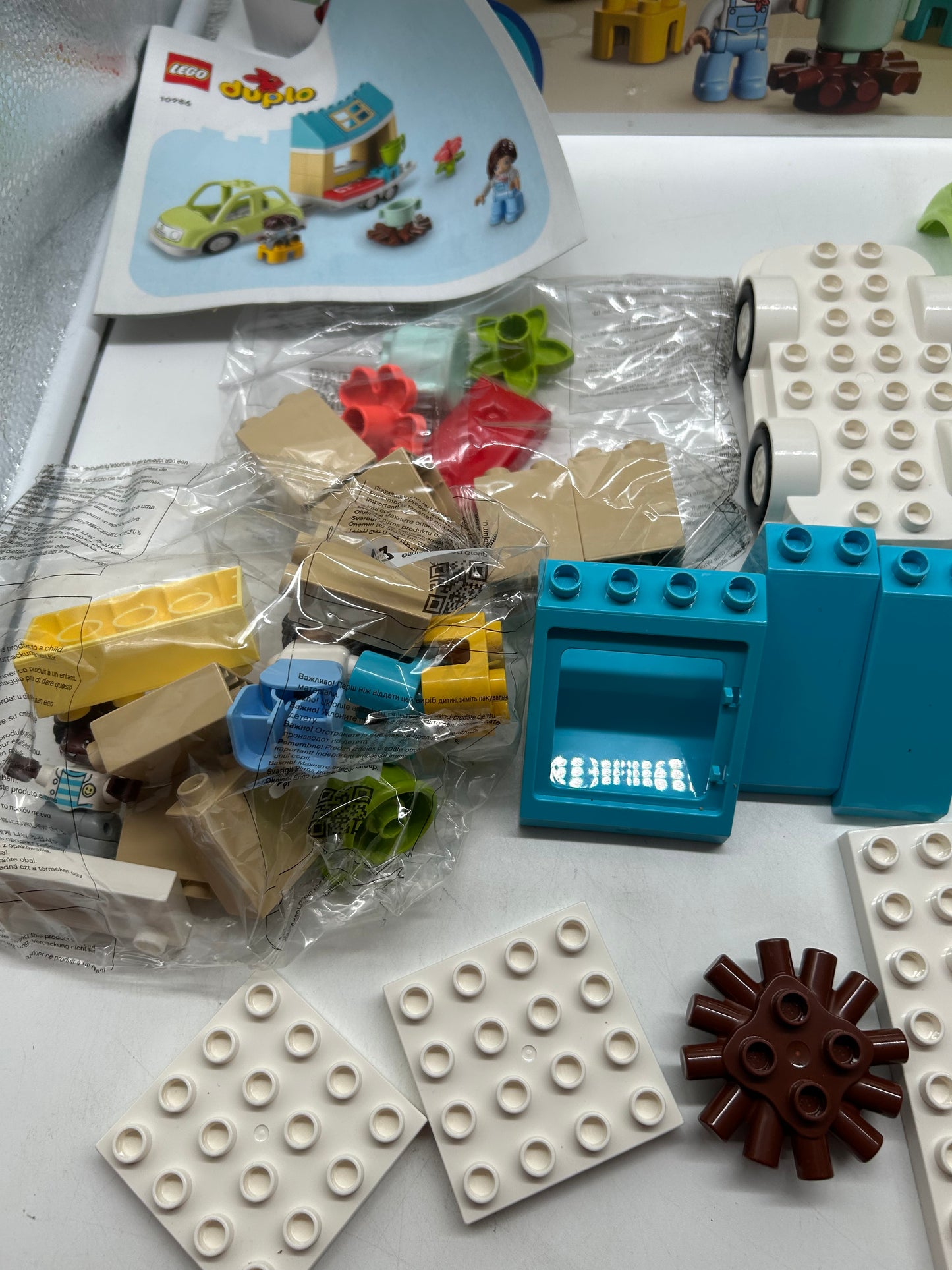Lego Duplo 10986 Zuhause auf Rädern Bware Nur OVP DEFEKT