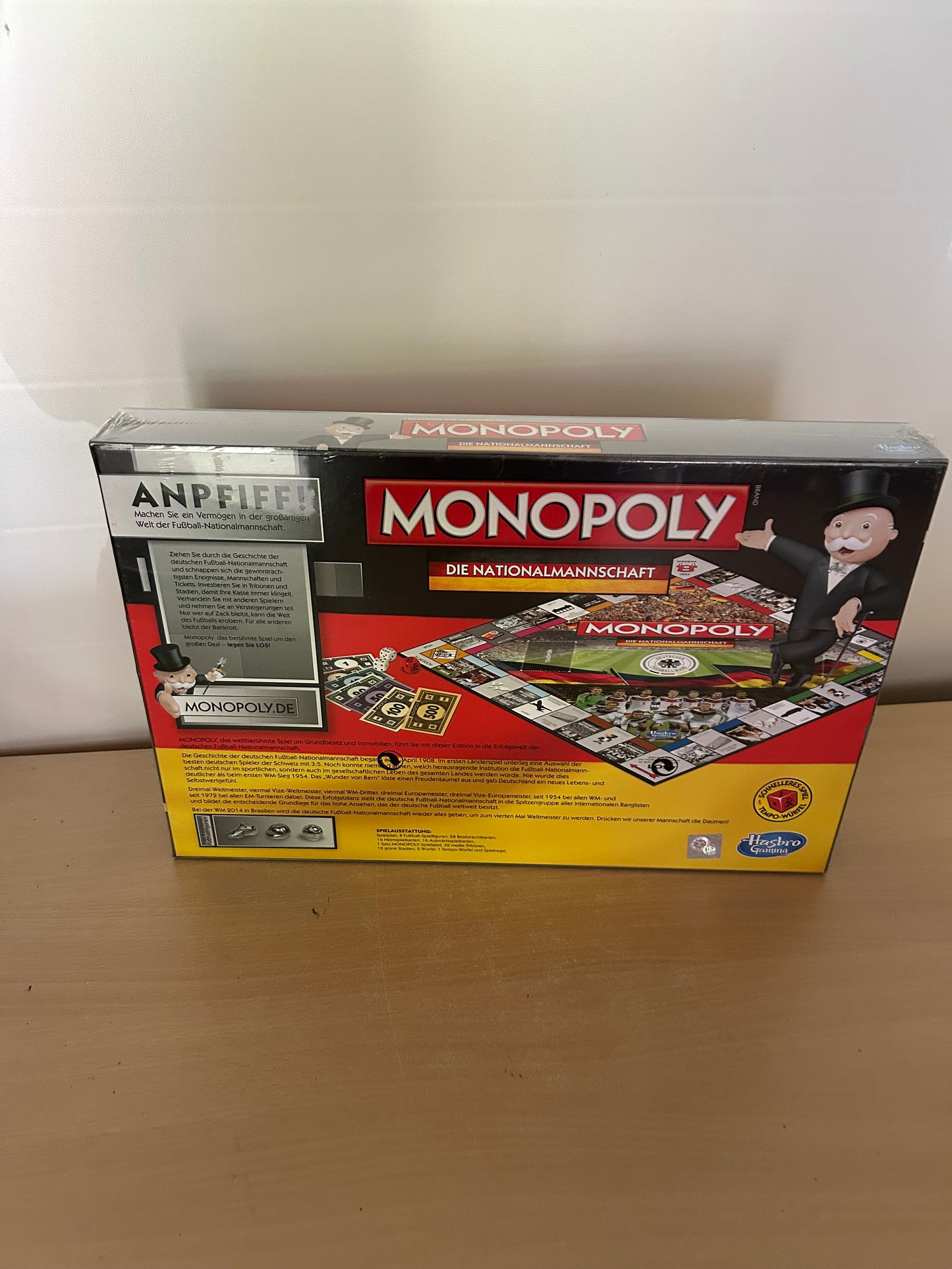 Monopoly die Nationalmannschaft Hasbro Gesellschaftsspiel Brettspiel Spiel DFB