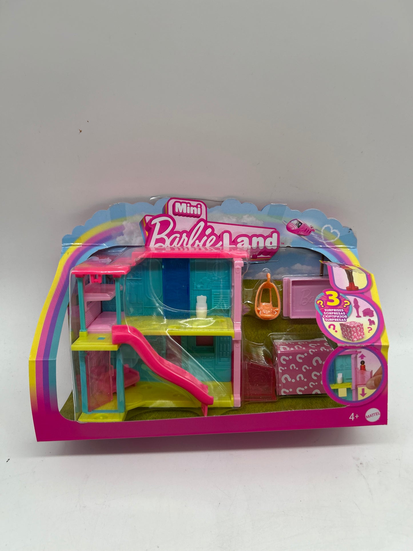 Barbie Mini BarbieLand Puppenhaus-Sets, Mini-Traumvilla mit Überraschung, Kinder