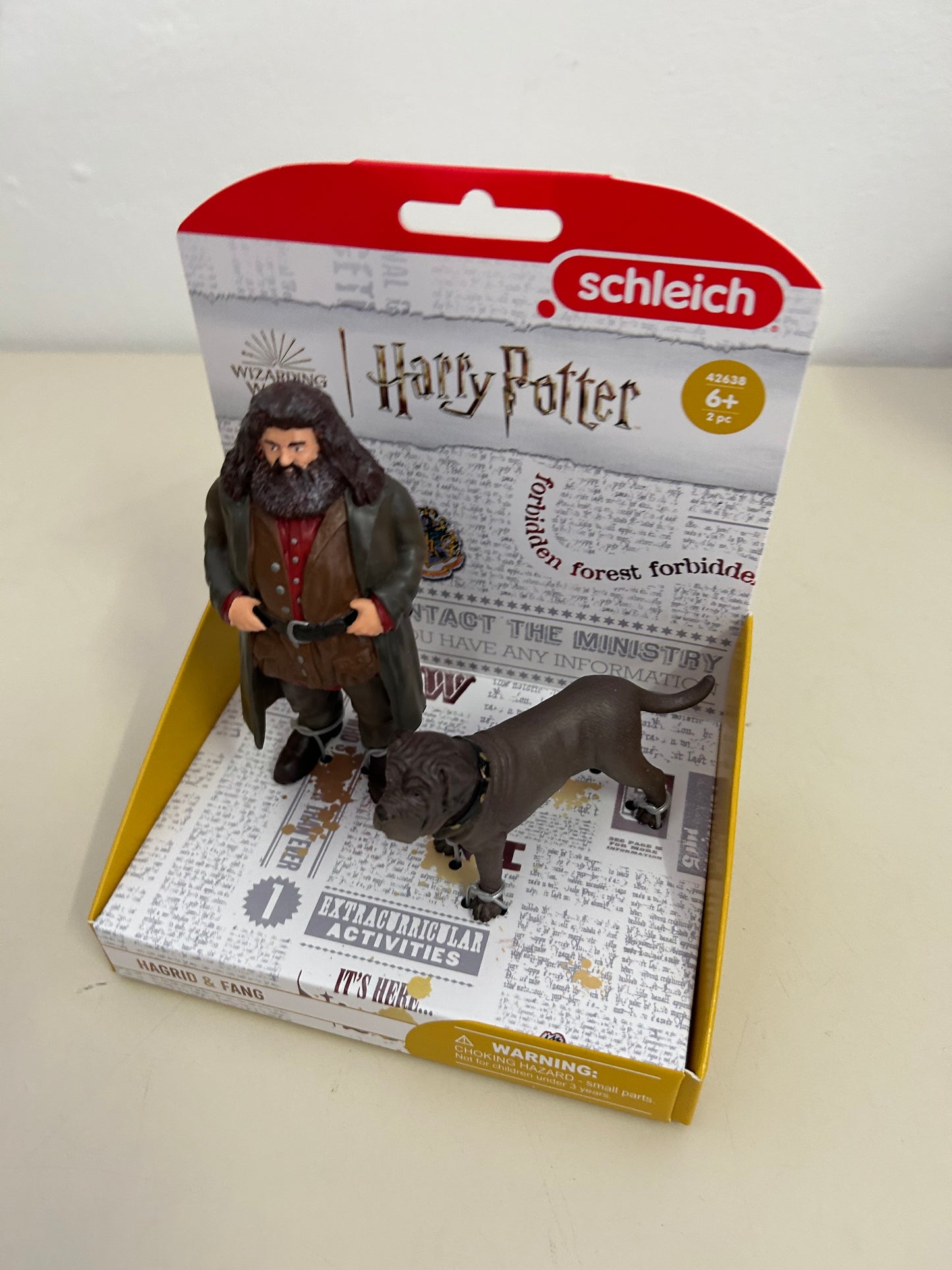 Schleich® Harry Potter 42638 Hagrid & Fang | Spielfigur Hund Fantasy | Ab 6 J.