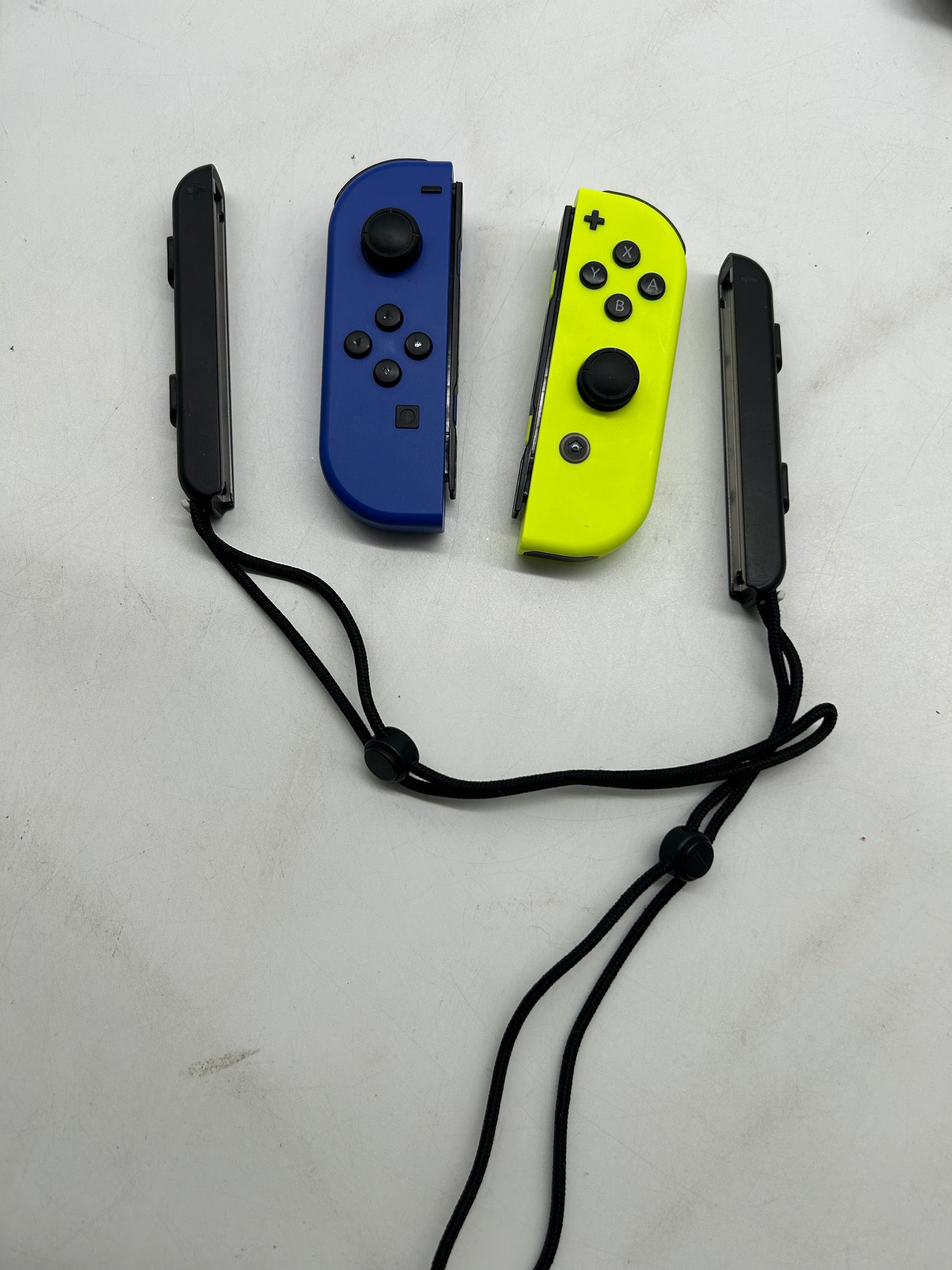 NINTENDO Switch Joy-Con 2er Set Controller neon-gelb neon-blau
