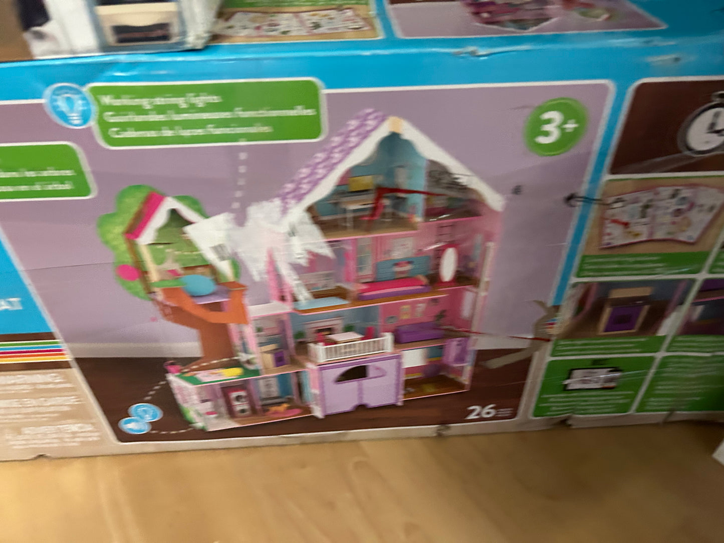 KidKraft Treehouse Retreat Puppenhaus aus Holz mit Möbeln und Zubehör für 30 cm