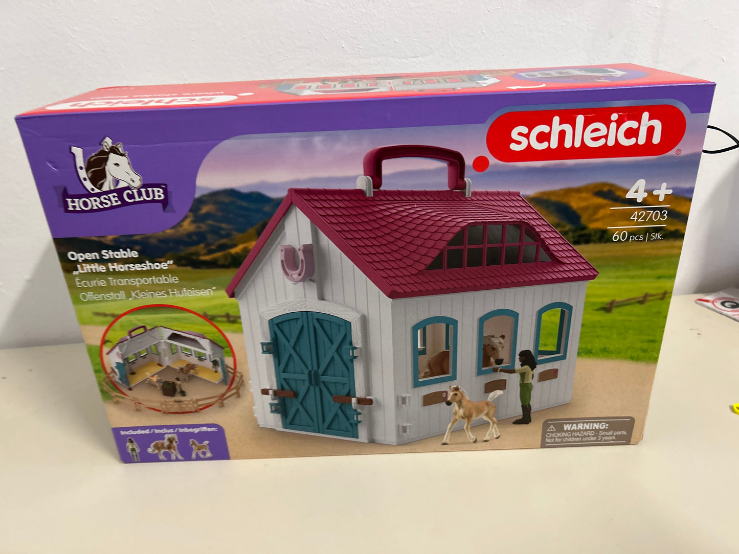 schleich® HORSE CLUB 42703 Offenstall Kleines Hufeisen