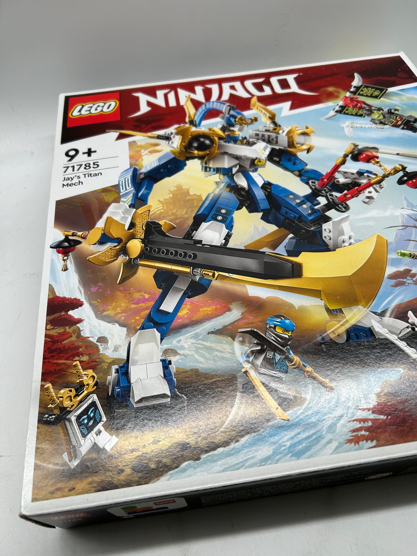 LEGO® Ninjago 71785 Jays Titan-Mech | mit 6 Minifiguren 794 Teile