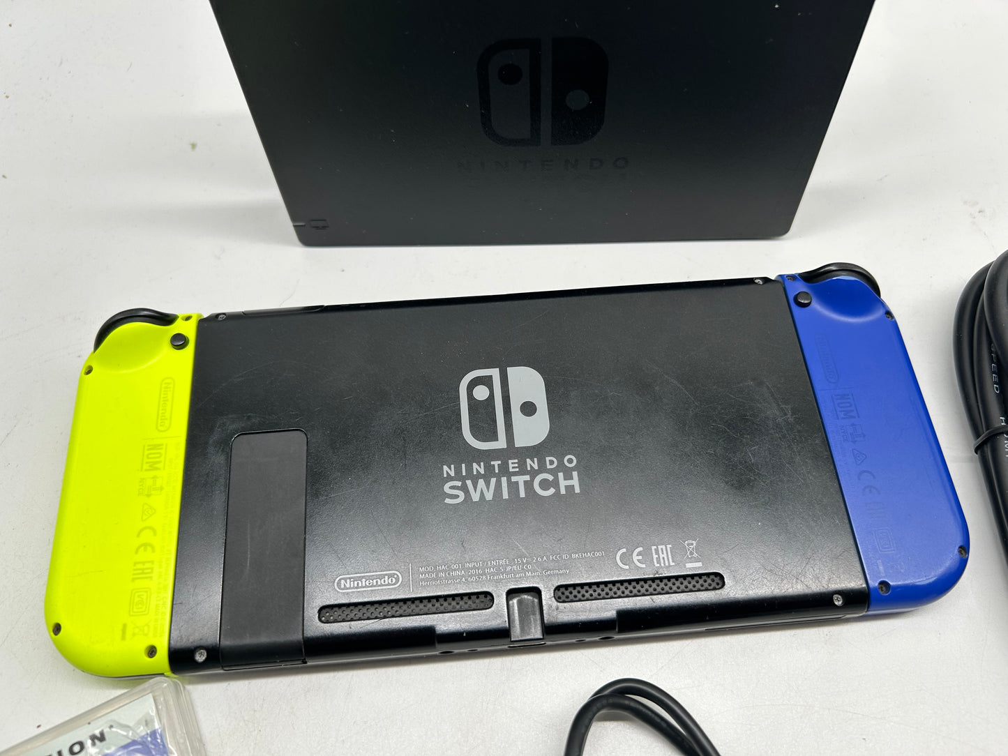 Nintendo Switch + Fifa 22 komplett