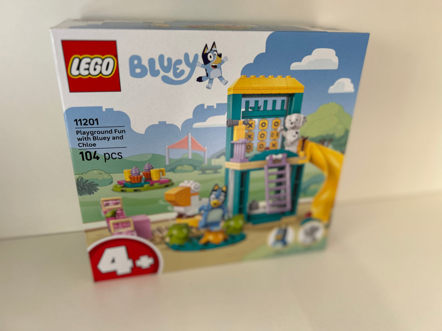 LEGO Bluey: Bluey und Chloe auf dem Spielplatz - Lernspielzeug - 11201