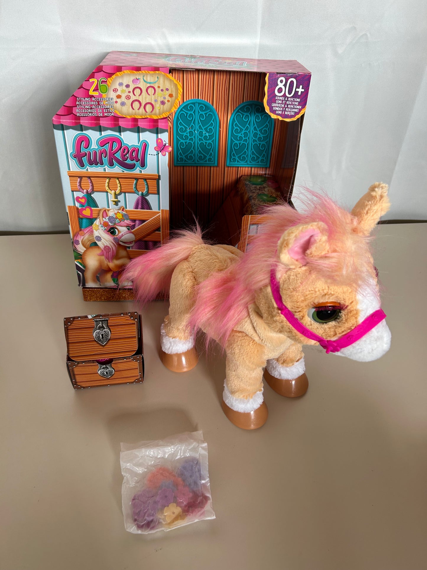 Hasbro furReal Cinnamon Mein Stylisches Pony Spielzeug