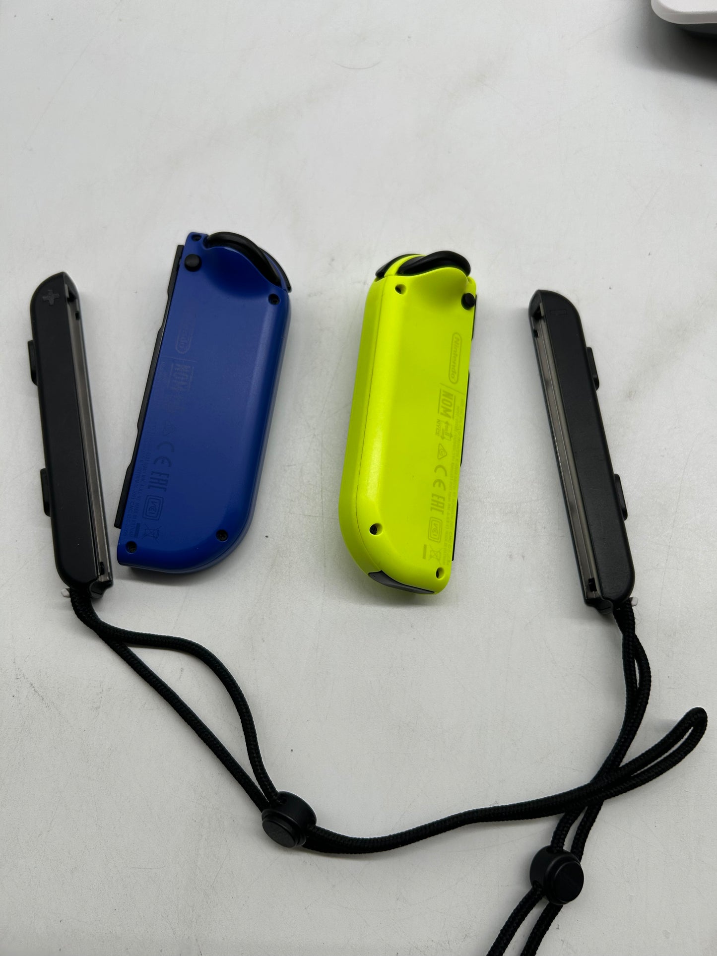 NINTENDO Switch Joy-Con 2er Set Controller neon-gelb neon-blau