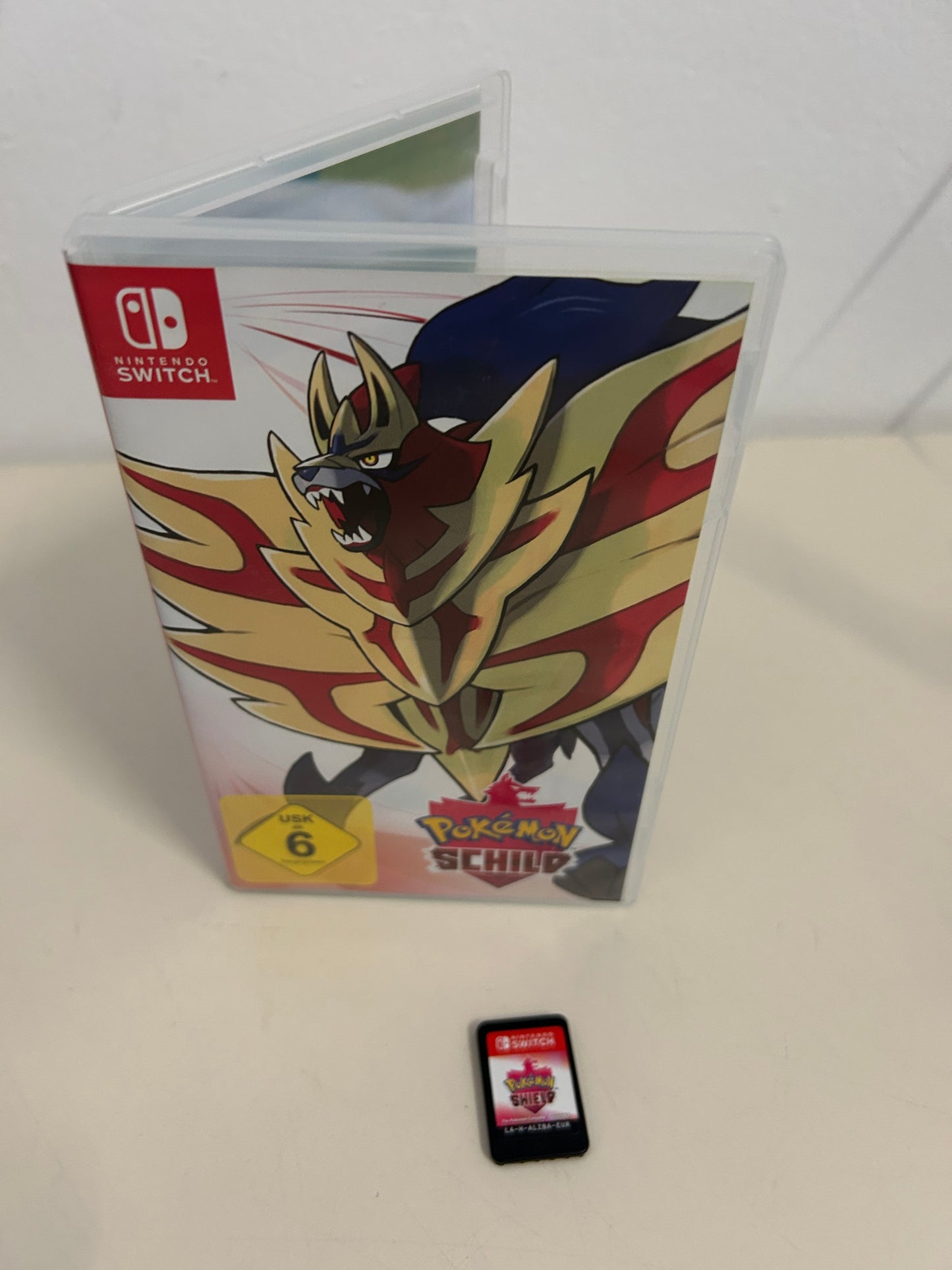 Nintendo Switch Pokemon Schild