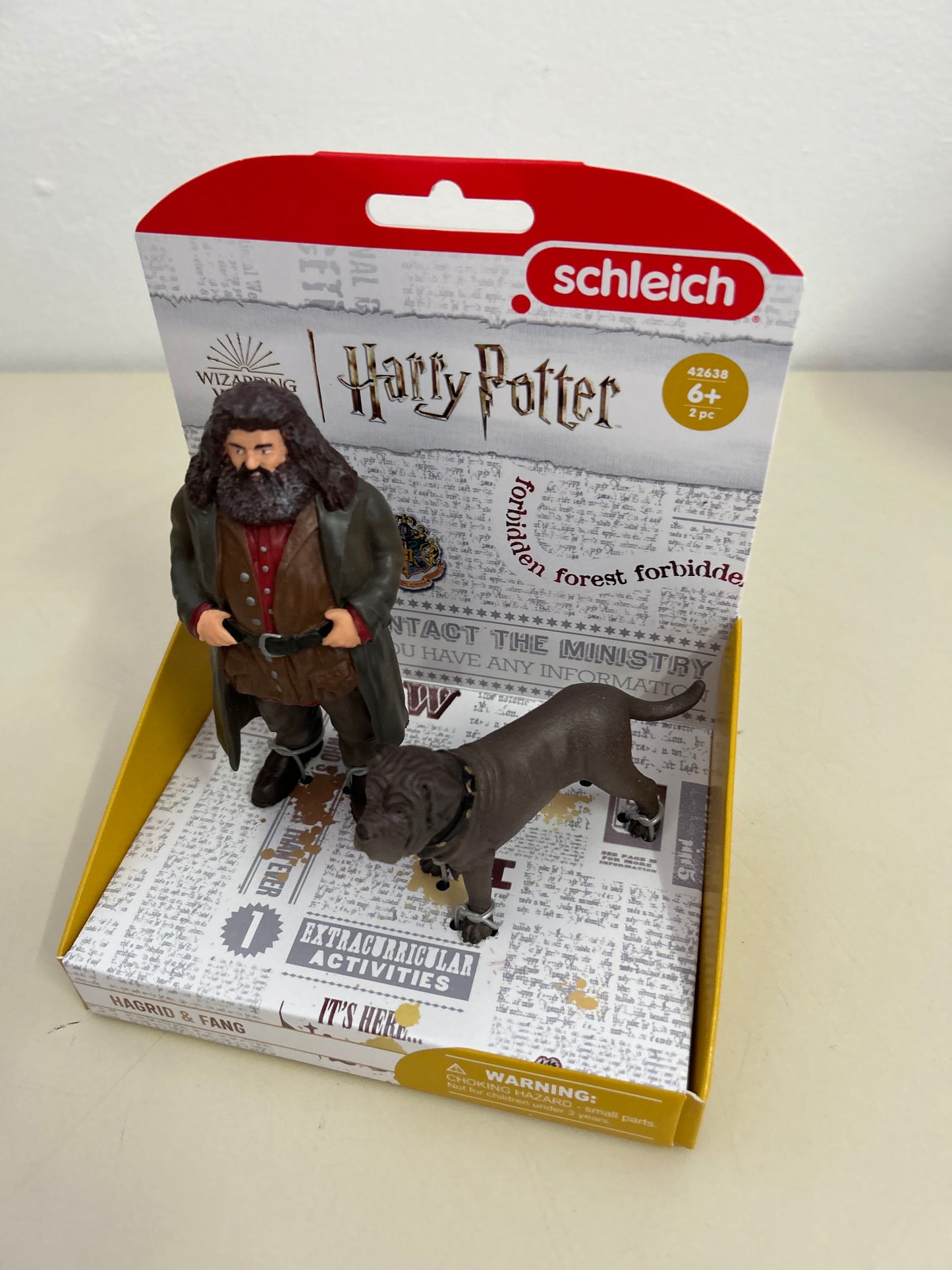 Schleich® Harry Potter 42638 Hagrid & Fang | Spielfigur Hund Fantasy | Ab 6 J.