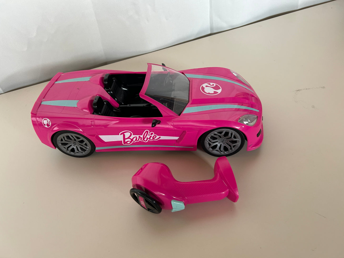 Barbie Cabrio ferngesteuert - Traumauto mit Fernbedienung für Barbie