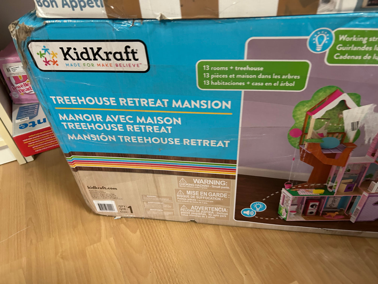 KidKraft Treehouse Retreat Puppenhaus aus Holz mit Möbeln und Zubehör für 30 cm
