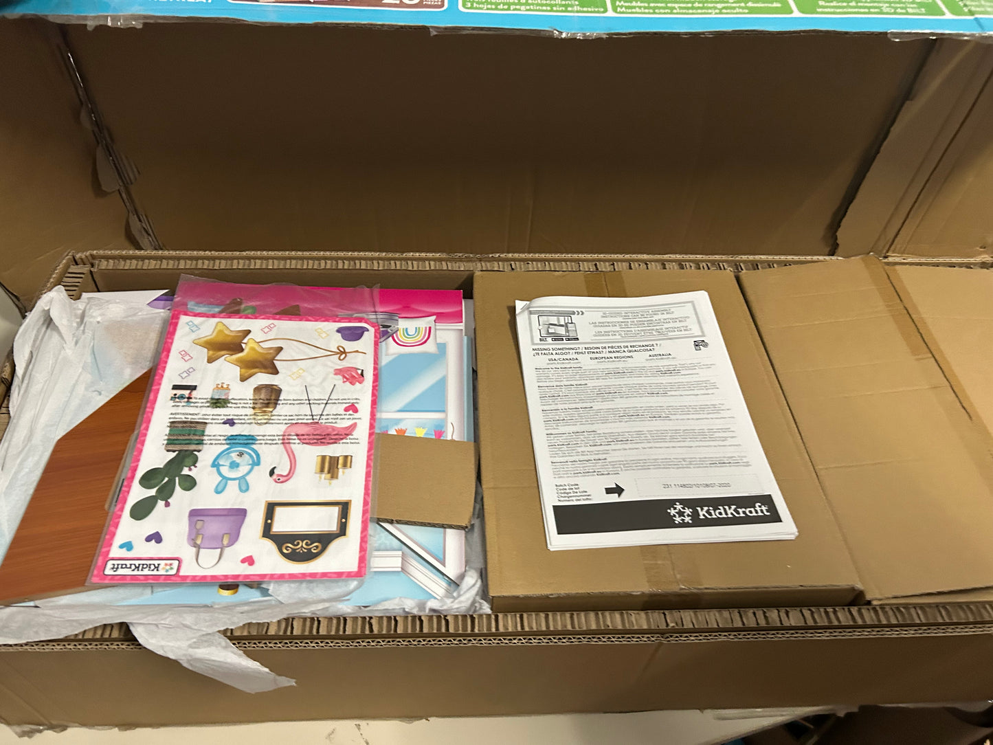 KidKraft Treehouse Retreat Puppenhaus aus Holz mit Möbeln und Zubehör für 30 cm