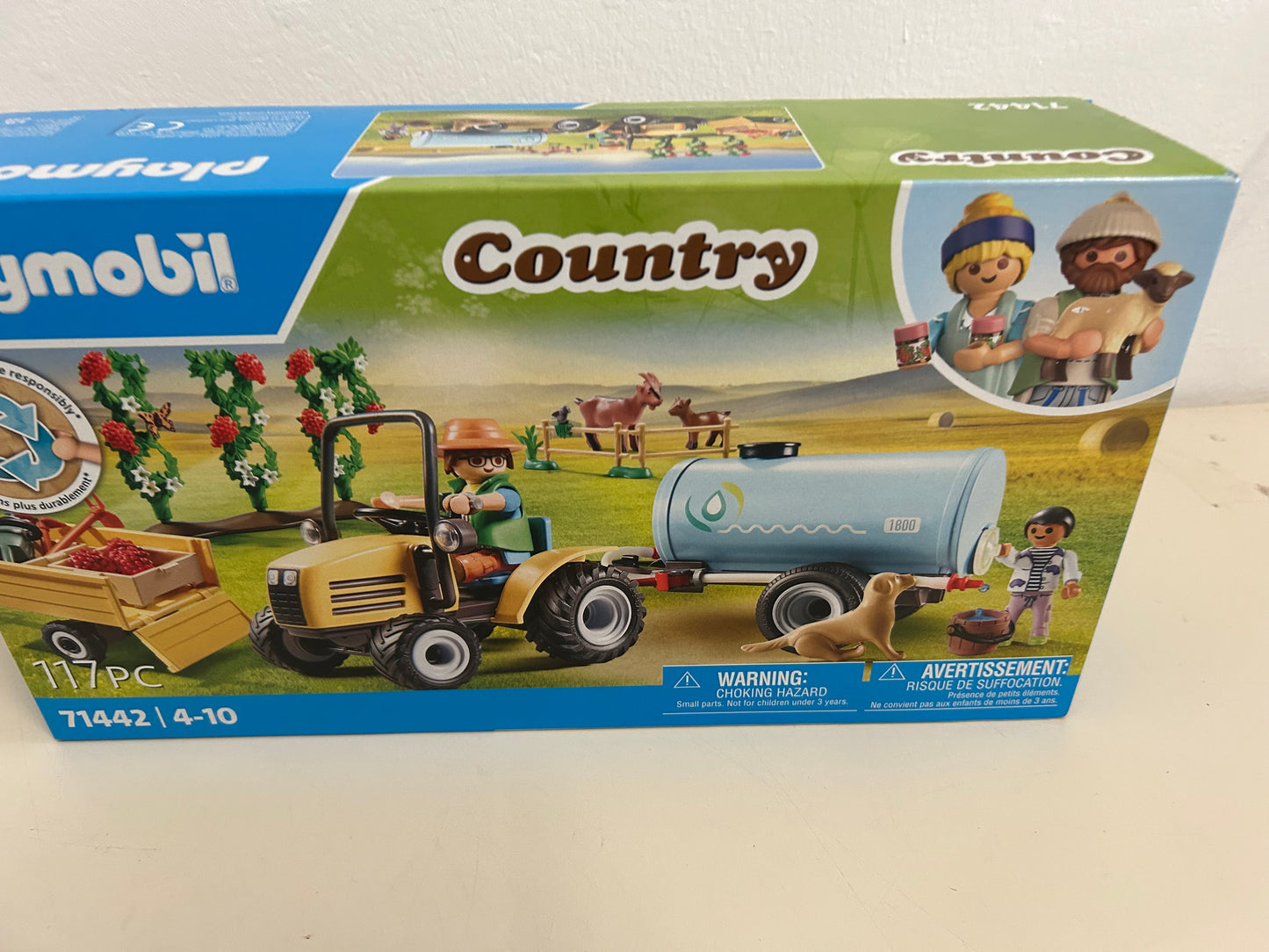 PLAYMOBIL Country 71442 Traktor mit Anhänger und Wassertank, frische Ernte auf