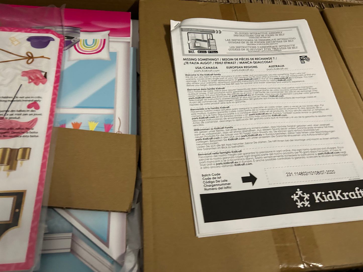 KidKraft Treehouse Retreat Puppenhaus aus Holz mit Möbeln und Zubehör für 30 cm