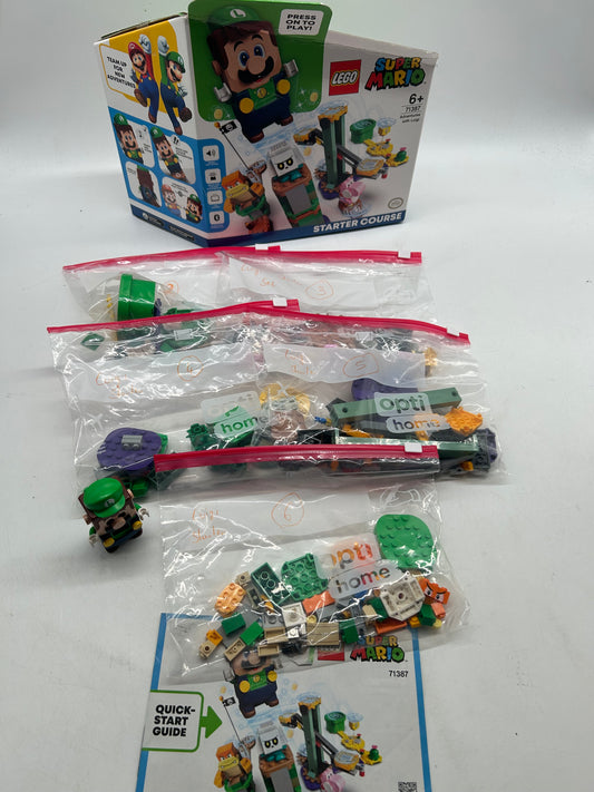 Lego Mario Luigi Starter Set 71387