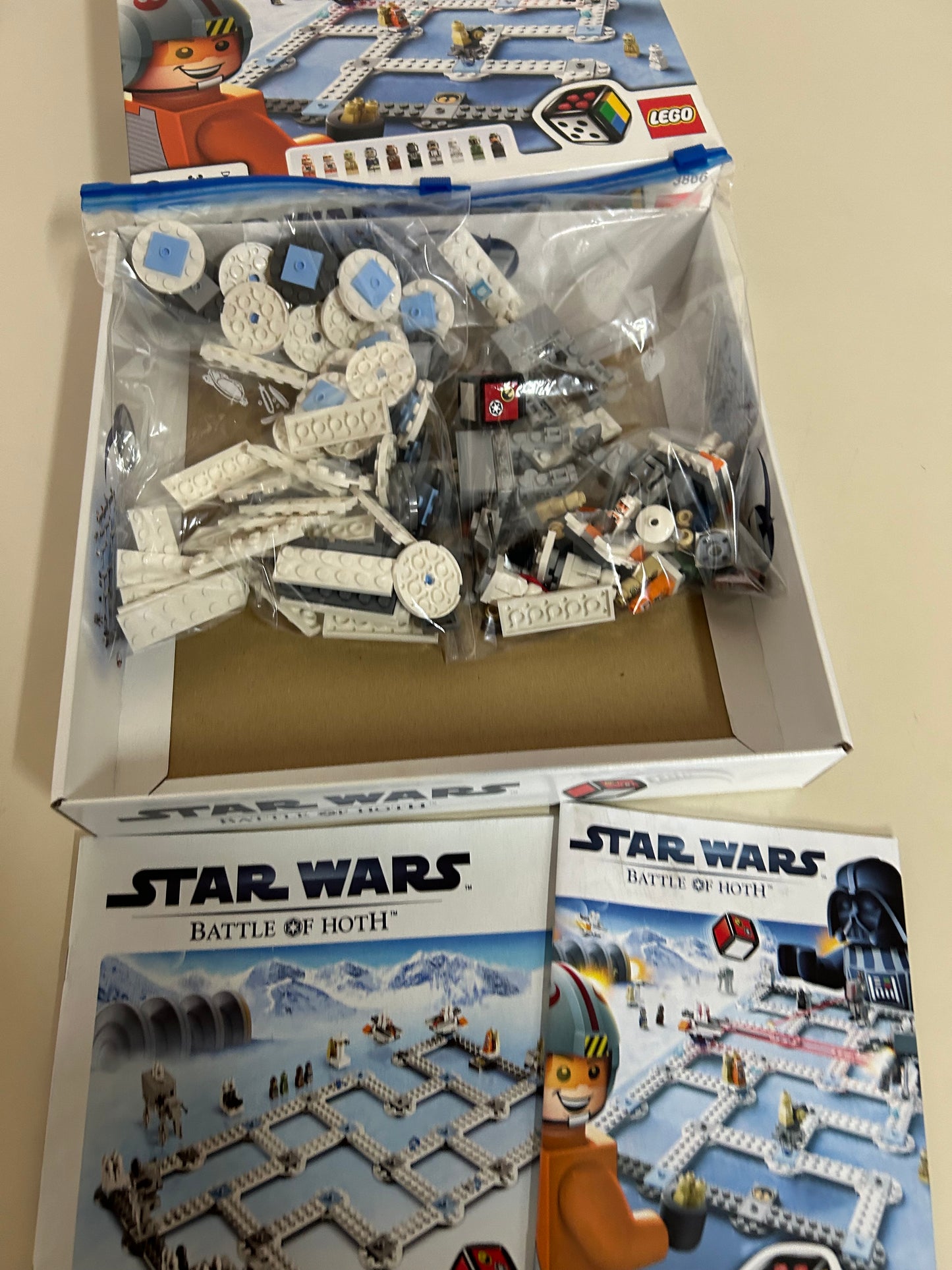 Lego 3866 Star Wars Battle of Hoth - ab 8 Jahren - für 2-4 Spieler - 2012