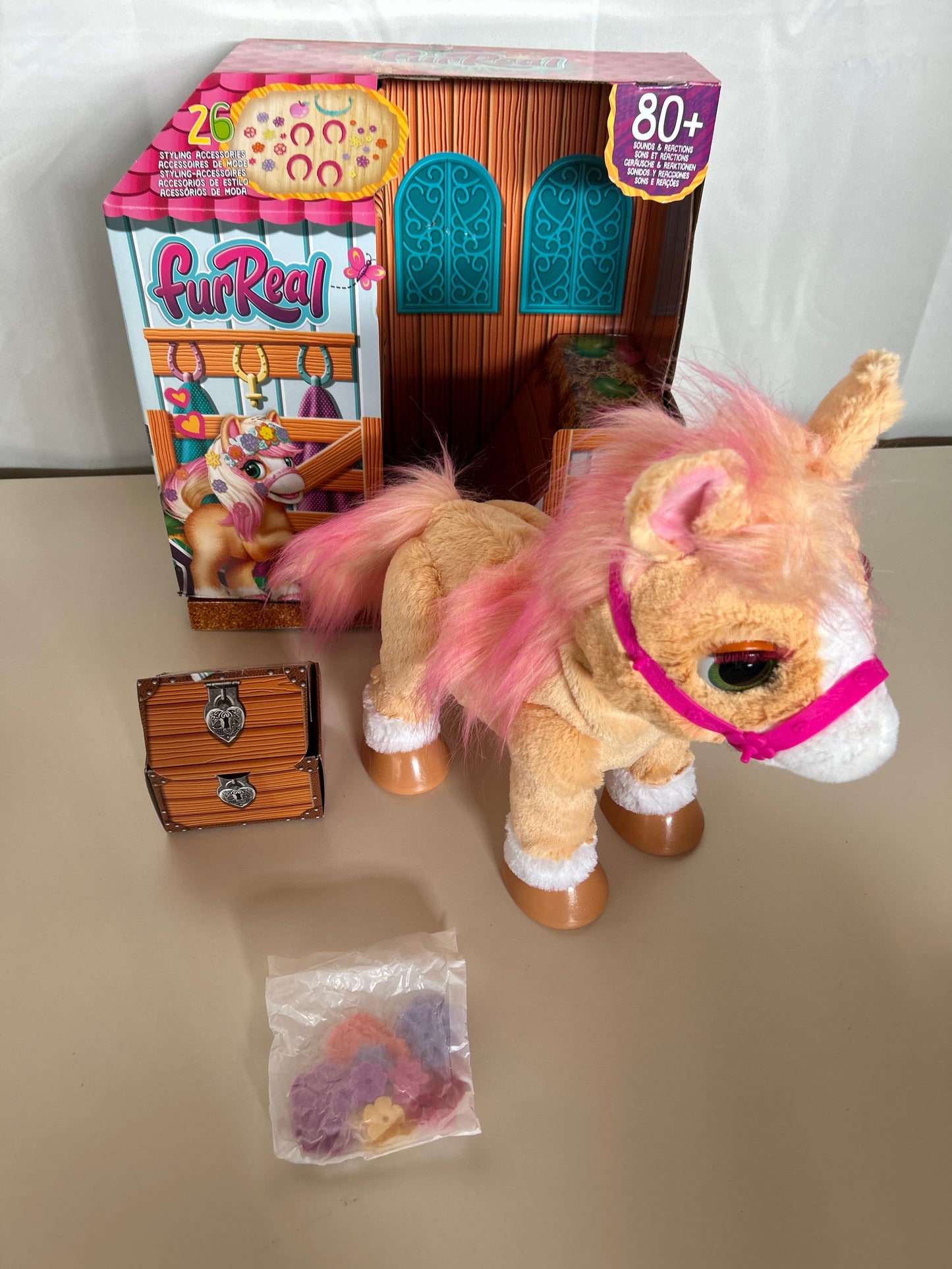 Hasbro furReal Cinnamon Mein Stylisches Pony Spielzeug