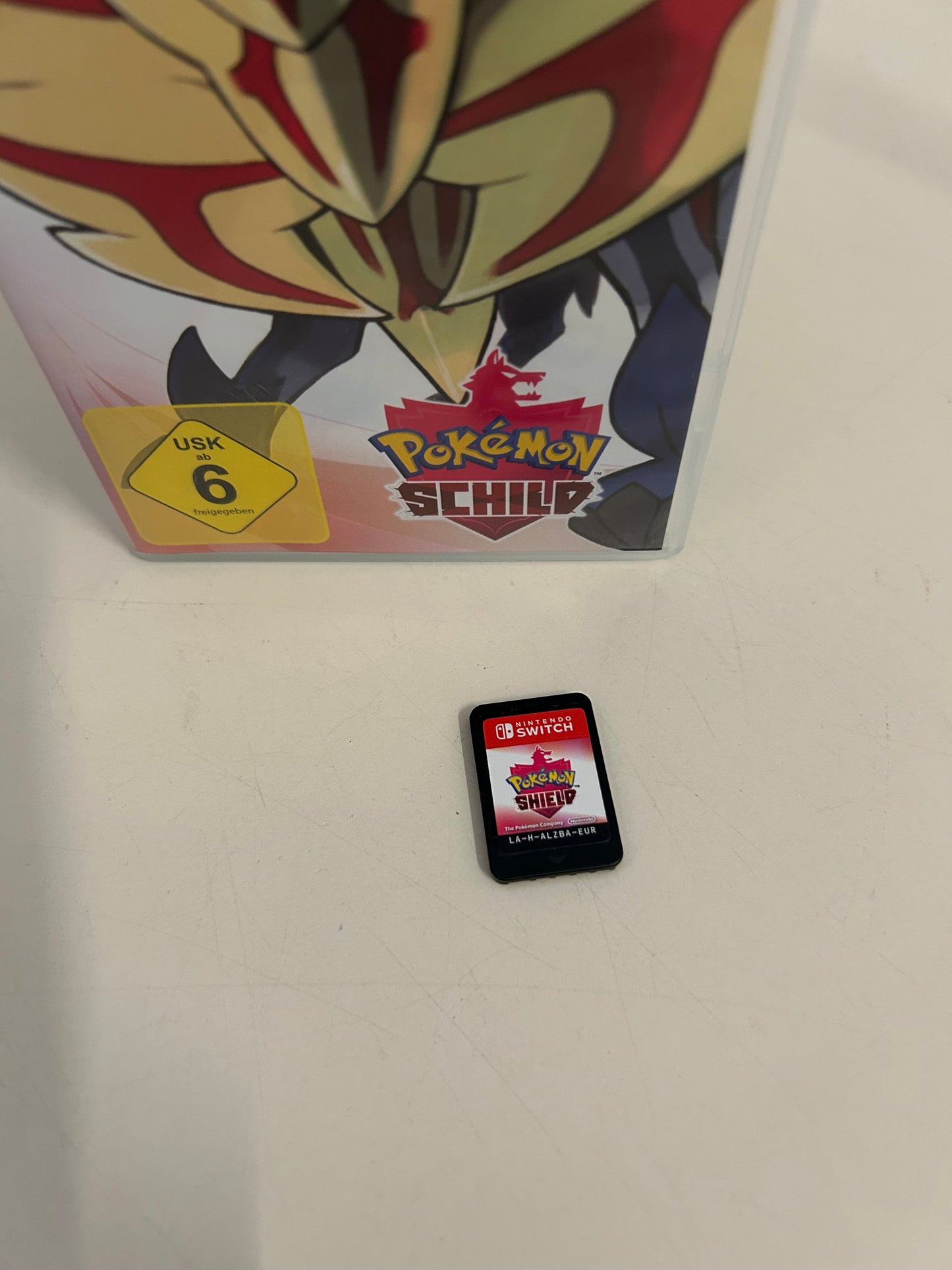 Nintendo Switch Pokémon Schild